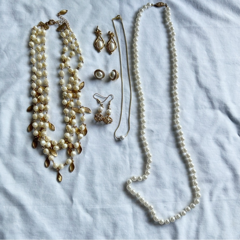 Vintage Pearl Jewelry Lot 6 Pc Avon Gold Tone Necklaces Earrings Bridal